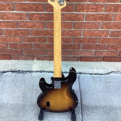 Music Man Stingray 4 2004 - Sunburst image 2