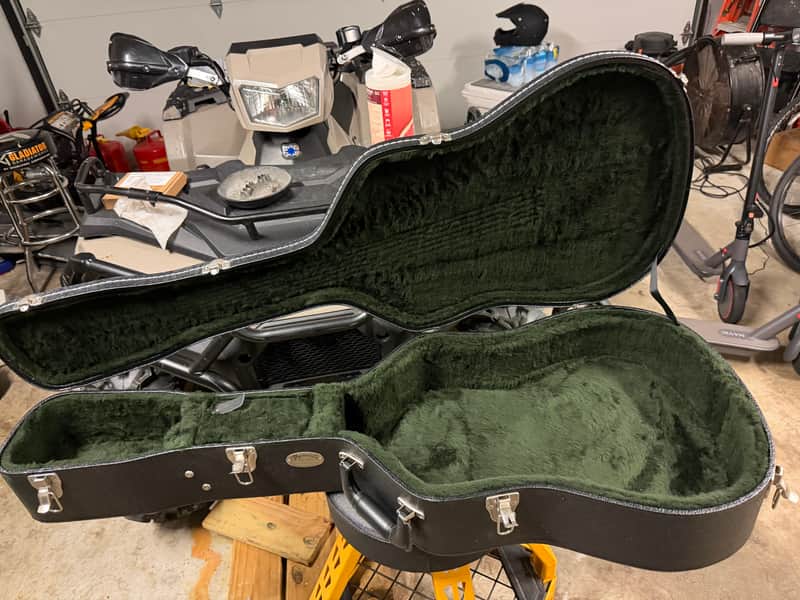 Martin Dreadnought Hardshell Case 2020s - Black with Green Interior image 1