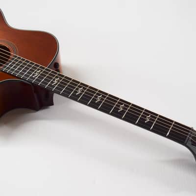 Taylor 424ce LTD Urban Ash V-Class - Western Sun Burst image 7