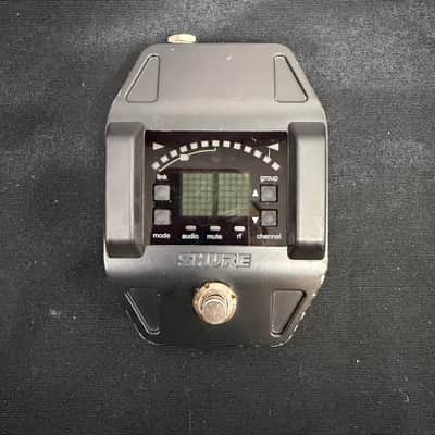Shure GLXD6 Wireless Guitar Pedal Receiver with GLXD1 Z2 Wireless Bodypack Transmitter image 2