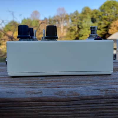Insomniac Audio Lab Boutique Overdrive Pedal Based on the Bouteek Distorter Preamp image 2