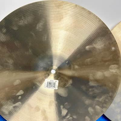 Zildjian 14" A Series New Beat Hi-Hat Cymbals (Pair) 2013 - Present - Traditional - NOS- 916 Grams Top / 1379 Grams Bottom image 7