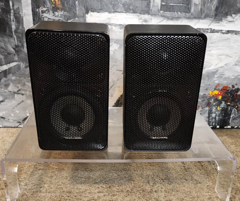Realistic Realistic Minimus 7   ultra-compact bookshelf speakers 90s  - Black metal image 1