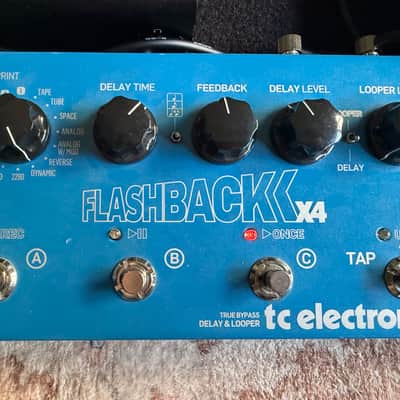 TC Electronic Flashback X4 Delay & Looper 2011 - 2019 - Blue image 1