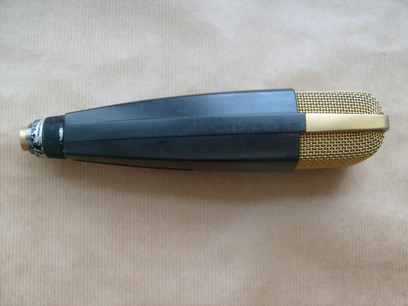 Sennheiser MD 421 Cardioid Dynamic Microphone image 1