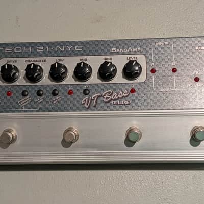 Tech 21 VT Bass Deluxe 2010s - Brushed Aluminum image 1