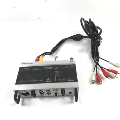 Native Instruments AUDIO 8 DJ Black Interface Audio Interface image 2