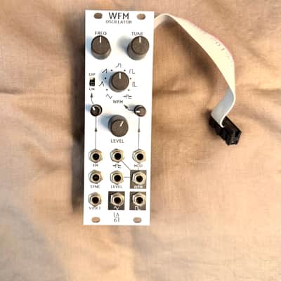 LA67 WFM OSCILLATOR 2022 - White Aluminum image 1