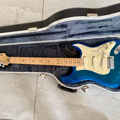 Fender Strat Plus Deluxe with Maple Fretboard - Ice Blue image 6
