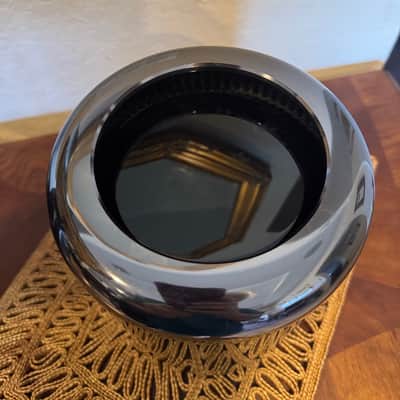 Apple Mac Pro (Late 2013)- 12-Core Intel Xeon E5-2.7 GHz -SSD 1TB - RAM 64GB - AMD FirePro D700 with 6 GB VIDEO EXCELLENT! image 13
