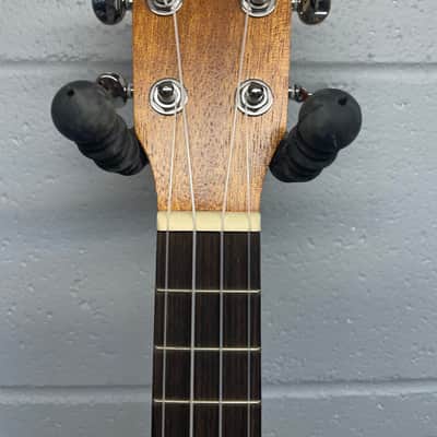 Kala KA-CE Mahogany Series Concert Ukulele with EQ and Gigbag - Satin Natural image 3