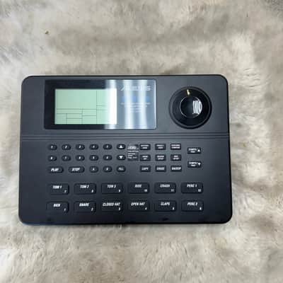 Used Alesis SR-16 Drum Machine w/2x Boss FS-5L Foot Controllers