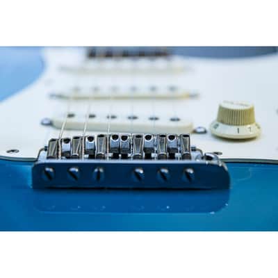 1984 Fender Standard Stratocaster (USA) with Rosewood Fretboard  sapphire blue image 17