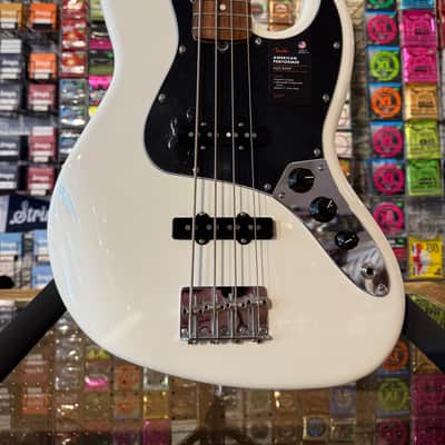 Fender American Performer Jazz Bass with Rosewood Fretboard - Arctic White image 2