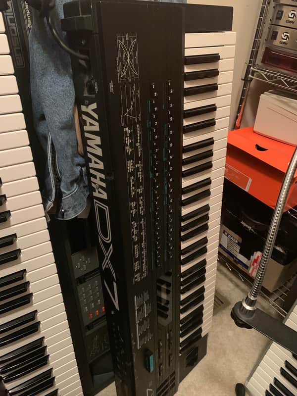 Yamaha DX7II S 16-Voice Synthesizer 1986 - 1989 - Black image 1
