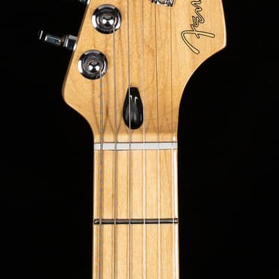 Fender Player Stratocaster HSS Maple Fingerboard 3-Color Sunburst (827) image 5