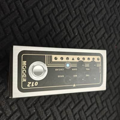 Mooer 012 Friedman (US Gold) Micro Preamp 2010s - Black image 2
