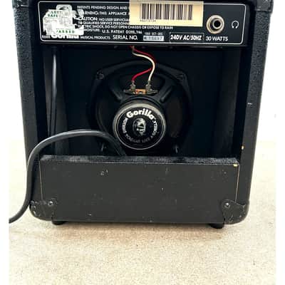 Gorilla GG20 Practice Amp - Guitar Amplifiers - Good image 8