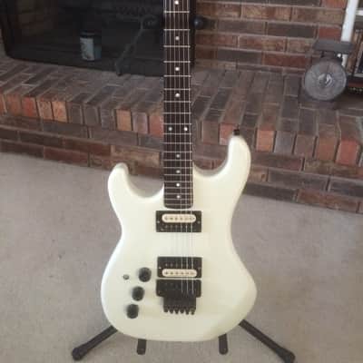 Left handed Kramer Pacer deluxe 1983 Aged White image 1