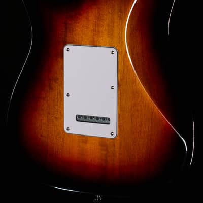 Fender Standard Stratocaster Laurel Fingerboard White Pickguard 3-Color Sunburst (487) image 2
