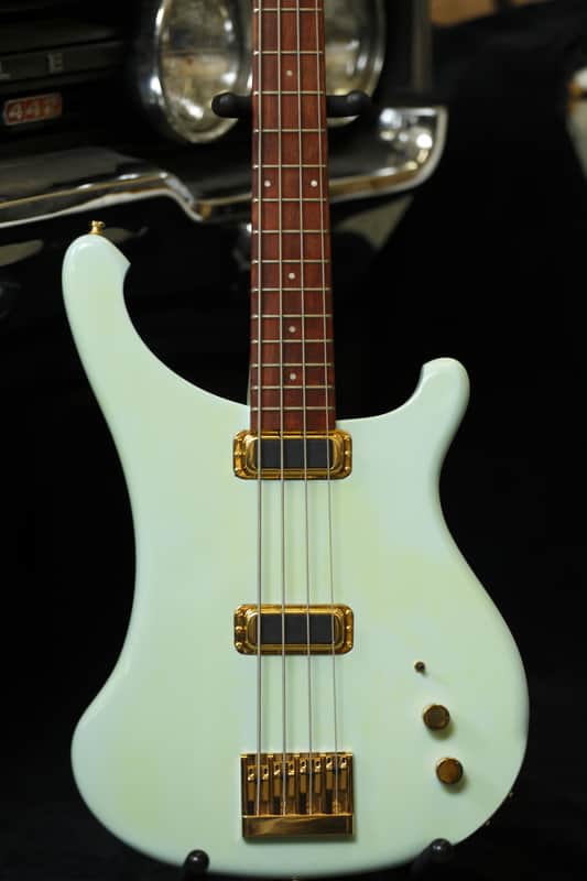 Rickenbacker 4004 cii Cheyenne image 1