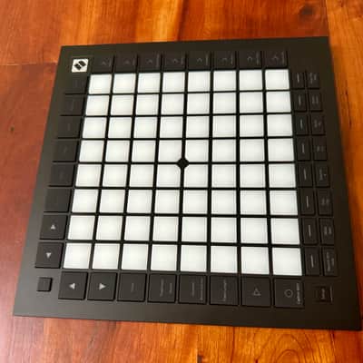Novation Launchpad Pro MKIII Pad Controller 2020 - Present - Black image 5