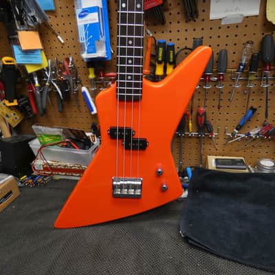 Rare Japan AriaproII Explorer bass 1991 black Aria Pro II Avenger