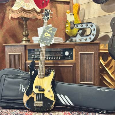 Duesenberg | Alliance Chris Chaney Bass | Distressed Black | 2025 | Relic image 4