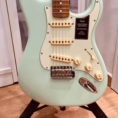 Fender Vintera '60s Stratocaster SF image 2