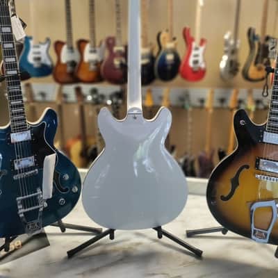 Hagstrom Viking Bass VIKB Simi-Hollow ArchTop  2022 White Gloss image 15