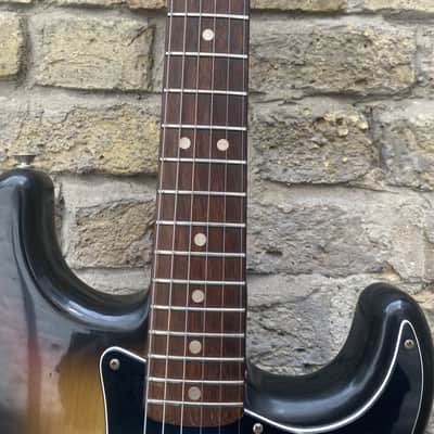 Fender Stratocaster 1975 - 3 Tone Sunburst image 9