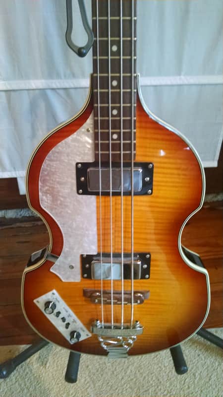 Rogue Beatle Bass - Lefty image 1