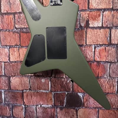 EVH LIMITED EDITION STAR in Matte Army w/ gig bag image 10