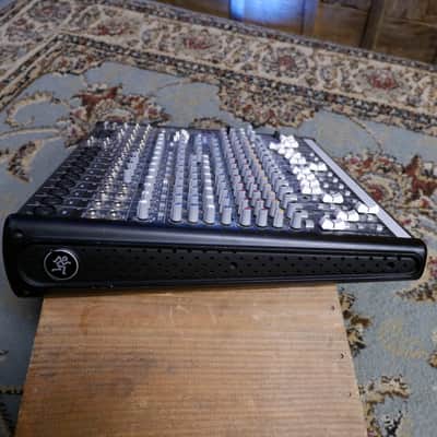 Mackie ProFX16 16-Channel Effects Mixer - Dark Gray image 11