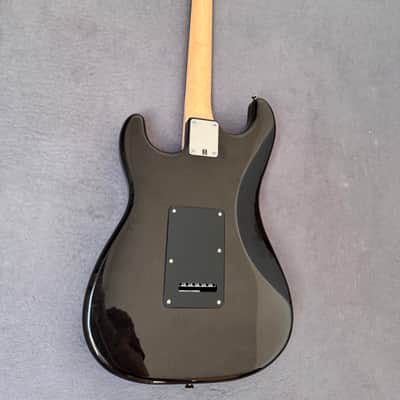 Squier Contemporary Stratocaster HSS with Laurel Fretboard 2018 - Black Metallic image 3