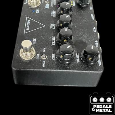 Keeley Dark Side Workstation V2 with Effect Order Switch 2016 - Present - Black - X17039 image 5