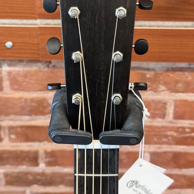 Martin CEO-7 Grand Concert 00 Acoustic Guitar | Sunburst image 3