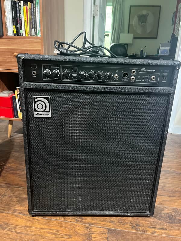 Ampeg BA-210v2 450-Watt 2x10" Bass Combo