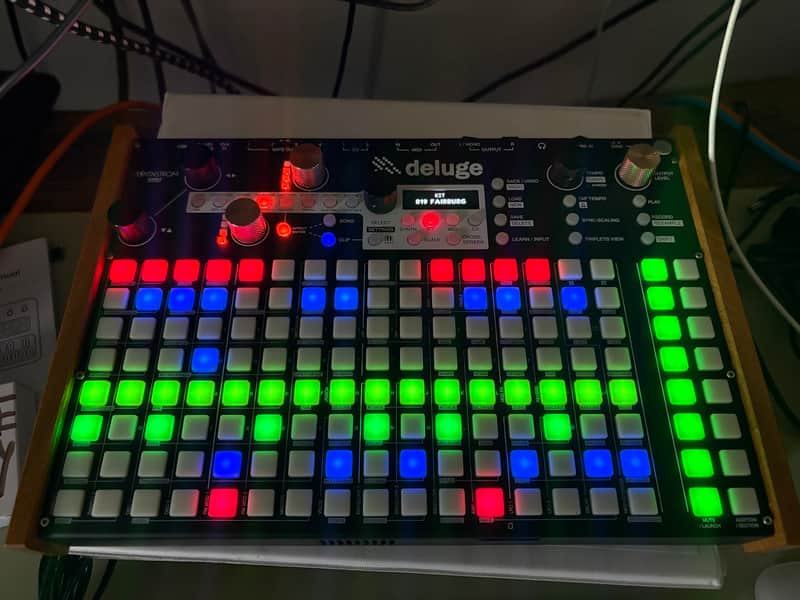 Synthstrom Audible Deluge 64-Voice Desktop Synthesizer with OLED Display 2022 - Present - Black image 1