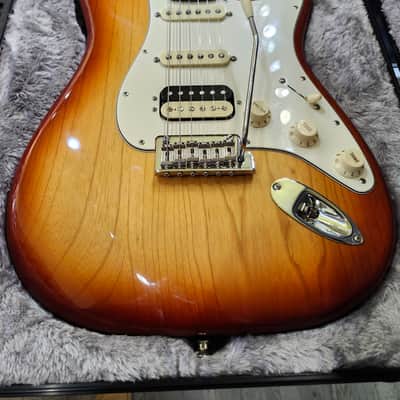 Fender American Professional Stratocaster HSS Shawbucker with Maple Fretboard 2017 - 2019 - Sienna Sunburst image 2