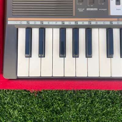 Casio MT-68 Casiotone 49-Key Synthesizer 1980s - Grey image 2