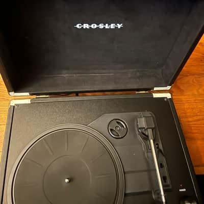 Crosley Suitcase Carrying Turntable-Speaker CR6019A-BK 2014 - Black/Tan w/Power Supply image 8