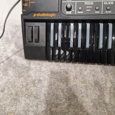 Studiologic Sledge - Synthesizer - Orange/Black - Excellent w/ Power cable image 9