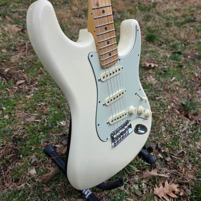 Fender American Professional Stratocaster with Maple Fretboard 2017 - 2019 - Olympic White 💥Upgraded Righteous Sound Pickups HIGH ROAD Set💥 image 4