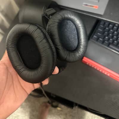Sony MDR-7506 Studio Headphones 2010s - Black image 3
