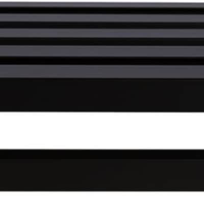 Pedaltrain Classic 3 Pedalboard, 24" x 16" w/ Tour Case, Black image 2