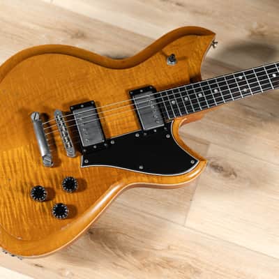 Novo Dealer Limited Chambered Serus H2 Guitar – Amber image 9
