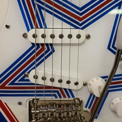 Video Demo 2021 Mint BiLT White Red Blue Stripe MERC Model Lindy Fralin Blues Pickups Trem Custom Design Pro Setup BiLT Gigbag image 5