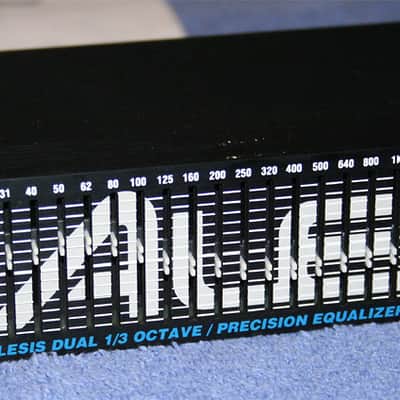 Alesis M-EQ 230 Dual 1/3 Octave Precision Equalizer image 2
