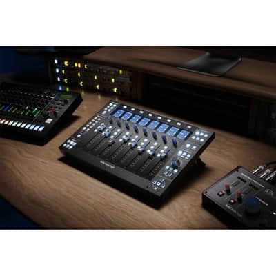 SSL UF8 Contrôleur USB 8 faders capacitifs motorisés pour DAW image 7